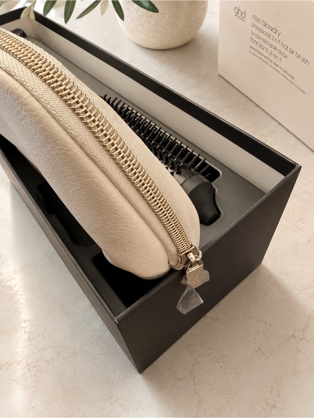 Ghd Duet blowDry 2-1 hot air brush - Picture 6 of 6